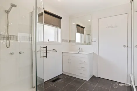 Property photo of 106 Grandview Avenue Rye VIC 3941