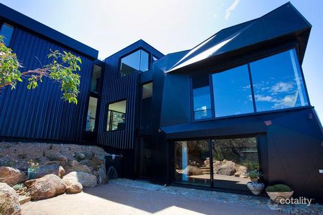 18 Timbara Cluster, Fairhaven, VIC 3231