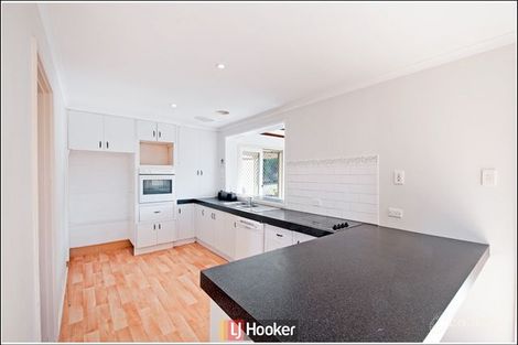Property photo of 31 Cumpston Place Macgregor ACT 2615