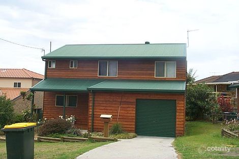 4 Ti-Tree Rd, Sandy Beach, NSW 2456