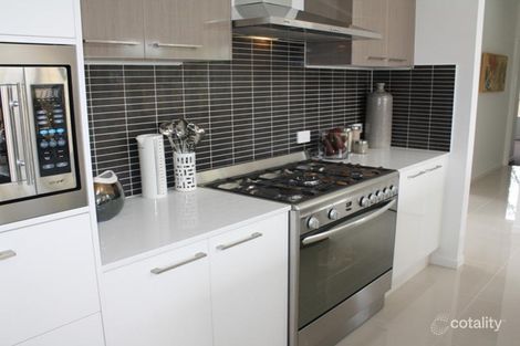 Property photo of 377 Looby Crescent Pimpama QLD 4209