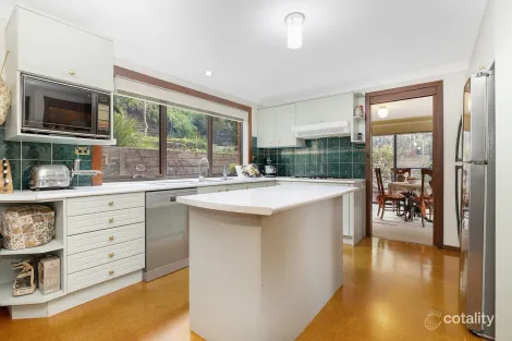 Property photo of 15 Hill Range Crescent Lithgow NSW 2790