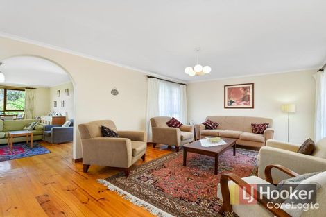 Property photo of 42 Singleton Drive Endeavour Hills VIC 3802