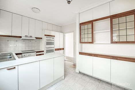 Property photo of 37 Hopetoun Avenue Canterbury VIC 3126