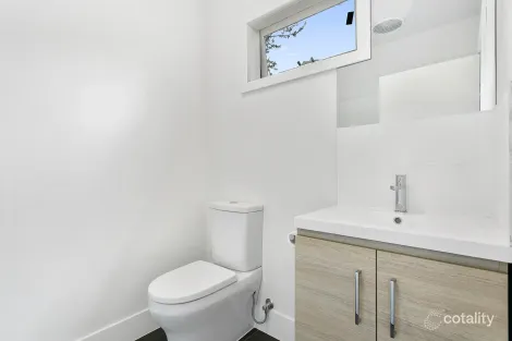 Property photo of 90 Fourth Avenue Rosebud VIC 3939