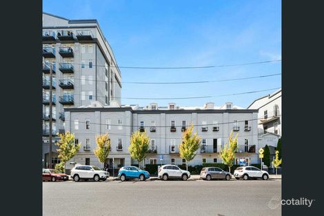 Property photo of 2/30 Miles Street Southbank VIC 3006