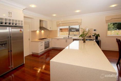 Property photo of 3 Kinnoull Grove Glen Waverley VIC 3150