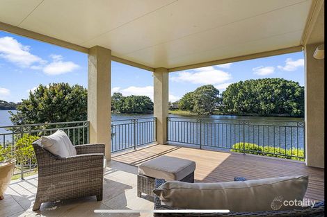 Property photo of 72 Saint Kevins Avenue Benowa QLD 4217