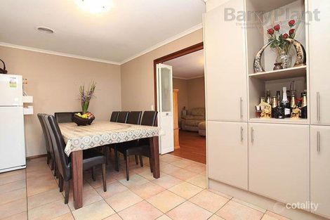 Property photo of 6 Denise Place Melton West VIC 3337