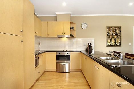 Property photo of 61/2 Newmarket Way Flemington VIC 3031