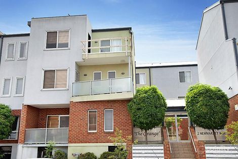 Property photo of 61/2 Newmarket Way Flemington VIC 3031