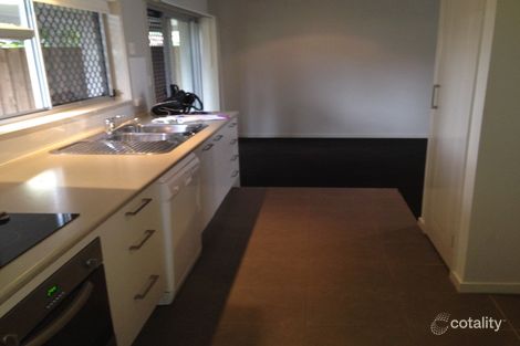 Property photo of 4/32 Drayton Terrace Wynnum QLD 4178