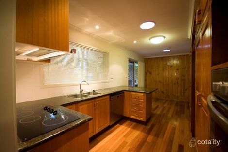 2 Tucker St, Chapel Hill, QLD 4069