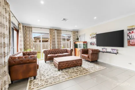 Property photo of 33 Higgins Avenue Elderslie NSW 2570