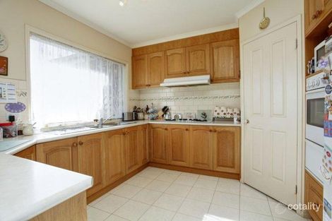 Property photo of 21 Grady Court Frankston South VIC 3199