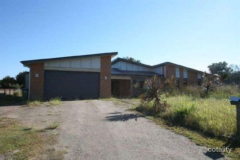 5 Wattle Grove Dr, Ningi, QLD 4511