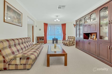Property photo of 6 Manningtree Parade Craigieburn VIC 3064