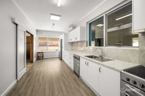 Property photo of 54 Landseer Crescent Dernancourt SA 5075