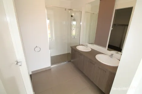 Property photo of 37 Becontree Crescent Strathtulloh VIC 3338