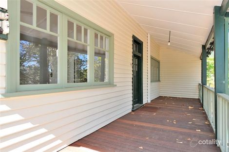 Property photo of 15 Wooloomooloo Road Greenmount WA 6056