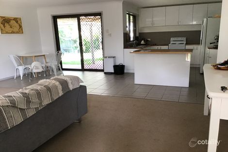 Property photo of 28 Cassandra Crescent Urangan QLD 4655