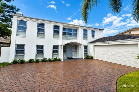 Property photo of 2 Hutchison Avenue Beaumaris VIC 3193