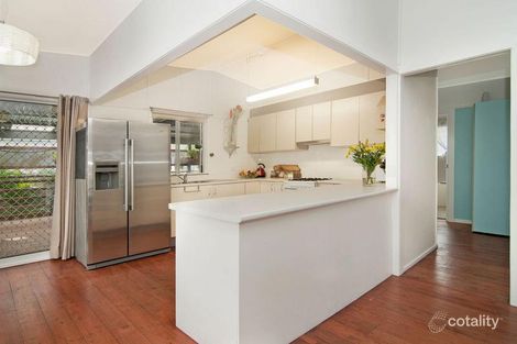 Property photo of 15 Echlin Street Labrador QLD 4215