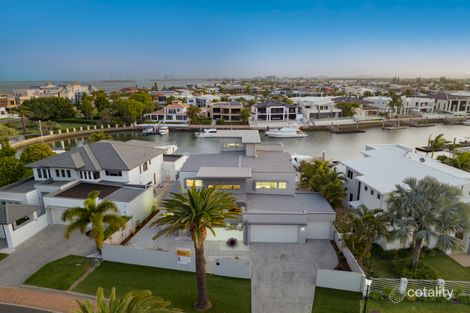 Property photo of 8 Regents Court Paradise Point QLD 4216