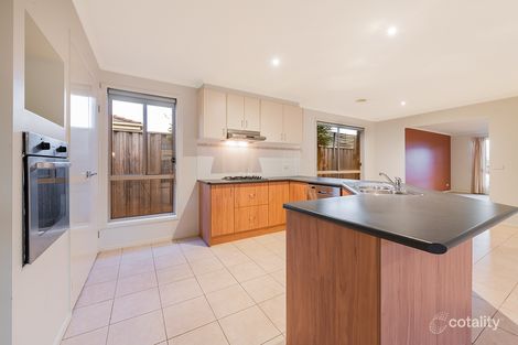 Property photo of 4 Flametree Circuit Cranbourne VIC 3977