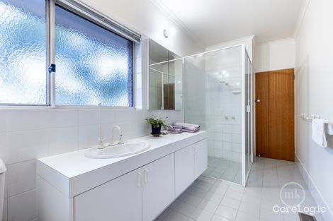 Property photo of 52 Hume Street Greensborough VIC 3088