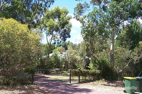 14 Saddleback Cir, Maida Vale, WA 6057