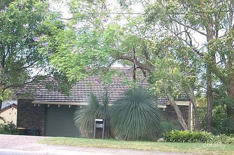13 Chapel Hill Rd, Chapel Hill, QLD 4069