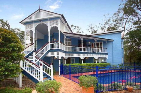 Property photo of 11 Hillcrest Place Kenmore Hills QLD 4069