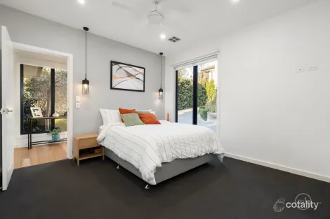 Property photo of 2/55 Lynnbrae Avenue Hurstbridge VIC 3099