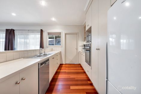 Property photo of 15 Whimbrel Circuit Seaford Rise SA 5169