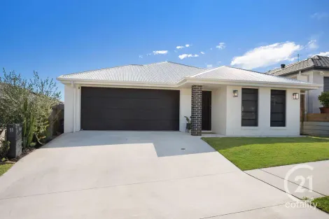 33 Palmview St, Ripley, QLD 4306