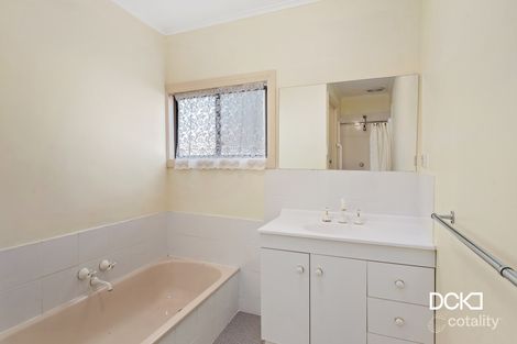 Property photo of 31 Haggar Street Eaglehawk VIC 3556