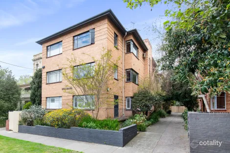 Property photo of 4/51 Acland Street St Kilda VIC 3182