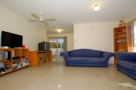 Property photo of 5 Dalgety Crescent Green Point NSW 2251