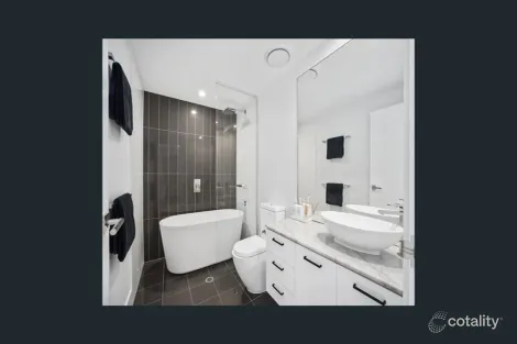 Property photo of 1103/5 Harbour Side Court Biggera Waters QLD 4216