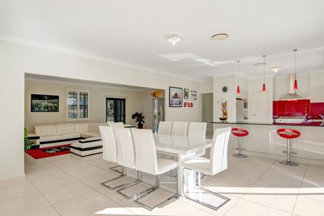 Property photo of 208 Parish Drive Thornton NSW 2322