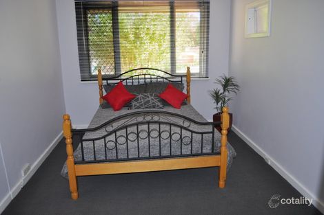 Property photo of 5 Tighe Street Cloverdale WA 6105