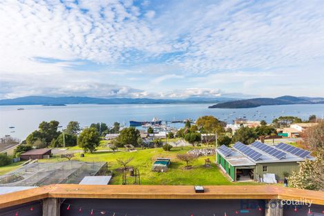 Property photo of 108 Oxford Street Beauty Point TAS 7270