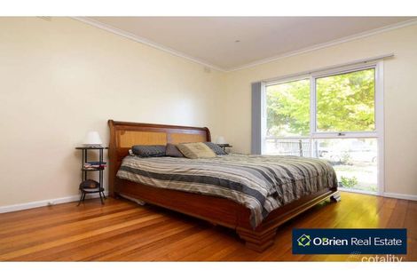 Property photo of 10 Jillian Street Cranbourne VIC 3977