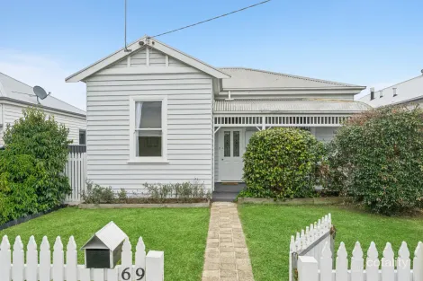 Property photo of 69 Gravesend Street Colac VIC 3250