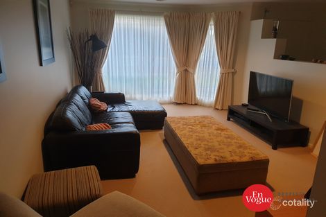 Property photo of 27 Dobbin Circuit Nicholls ACT 2913