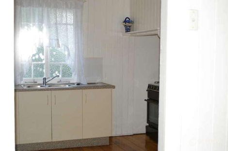 Property photo of 1092 Logan Road Holland Park West QLD 4121