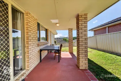 Property photo of 18 Wigeon Chase Cameron Park NSW 2285