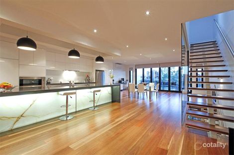 Property photo of 14 Pier Lane Maribyrnong VIC 3032