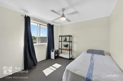 Property photo of 18 Wigeon Chase Cameron Park NSW 2285